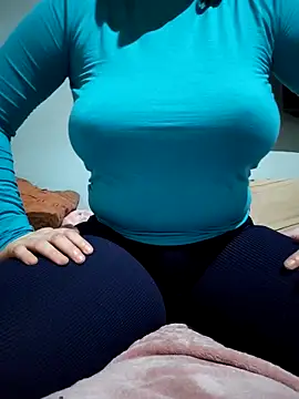 Elaa Su online show from 03-08-26, 05:38