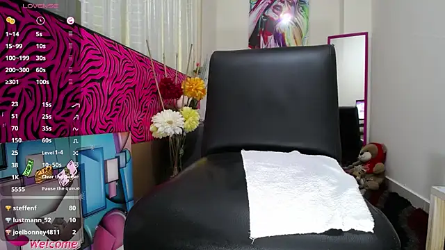 ViickySexy online show from 04-16-26, 09:39