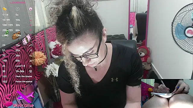 ViickySexy online show from 10-07-25, 07:37