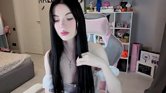 Snapshot of Aliceblush chatting on 11-20-25, 02:07 Aliceblush online show from 11-20-25, 02:07