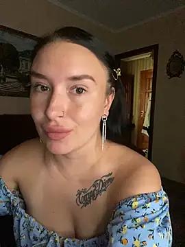 Roxana Bell online show from 06-13-26, 11:41