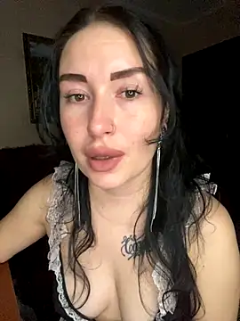 Roxana Bell online show from 11-17-25, 06:56