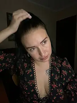 Roxana Bell online show from 07-15-26, 06:59