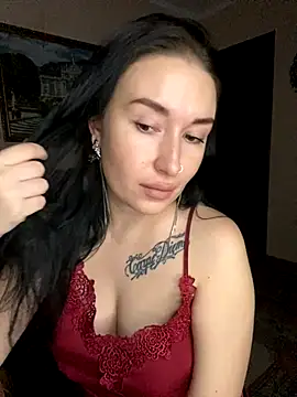 Roxana Bell online show from 11-30-25, 06:52