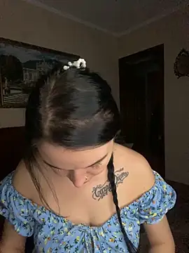 Roxana Bell online show from 03-04-26, 02:36