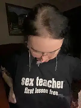 Roxana Bell online show from 04-15-26, 05:39