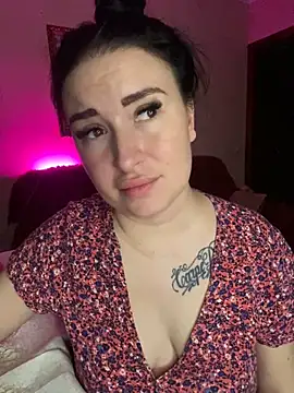 Roxana Bell online show from 03-12-25, 01:25