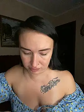 Roxana Bell online show from 06-19-26, 08:03
