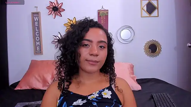 Snapshot of paolitakens chatting on 02-12-25, 10:04 paolitakens online show from 02-12-25, 10:04