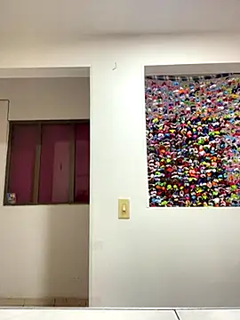 Snapshot of little_tifanny82 chatting on 10-31-25, 01:19 little tifanny82 online show from 10-31-25, 01:19