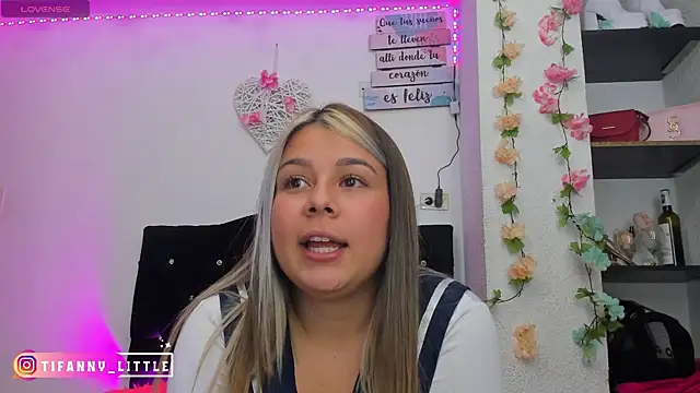 Snapshot of little_tifanny82 chatting on 12-17-24, 10:22 little tifanny82 online show from 12-17-24, 10:22