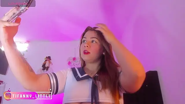 Snapshot of little_tifanny82 chatting on 10-24-25, 02:49 little tifanny82 online show from 10-24-25, 02:49