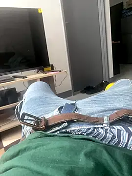 liluxxx32 online show from 12-01-25, 11:44