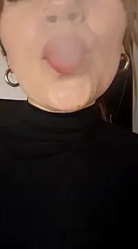 tata laima   online show from 03-20-25, 04:42