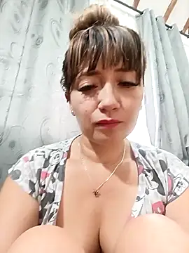 tata laima   online show from 04-15-26, 03:16