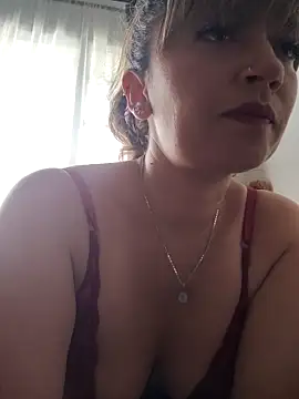 tata laima   online show from 12-16-25, 01:59