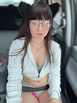 urpuppymoon online show from 02-19-26, 06:49