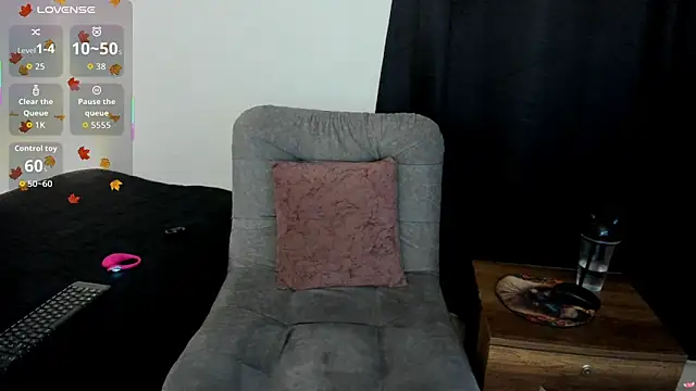 liily moore online show from 05-12-26, 05:48
