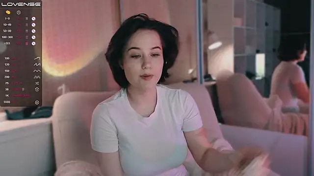 LissaLarsson  online show from 12-04-24, 05:16