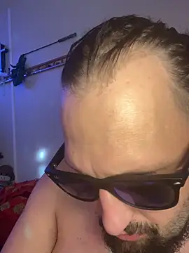 BobbyQ29 online show from 11-24-25, 10:43