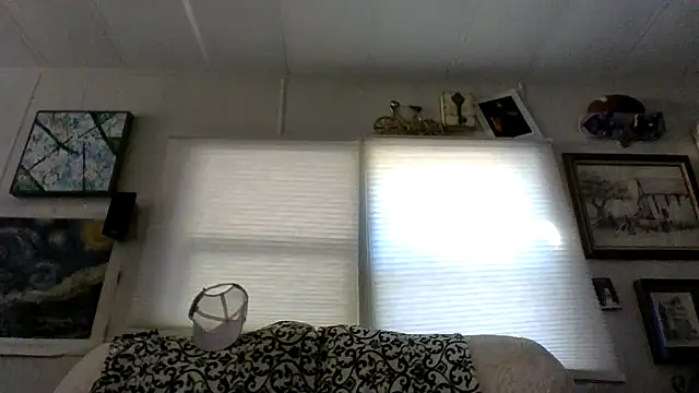Snapshot of BobbyQ29 chatting on 04-22-26, 06:25 BobbyQ29 online show from 04-22-26, 06:25