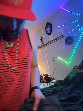 BobbyQ29 online show from 12-17-25, 02:05