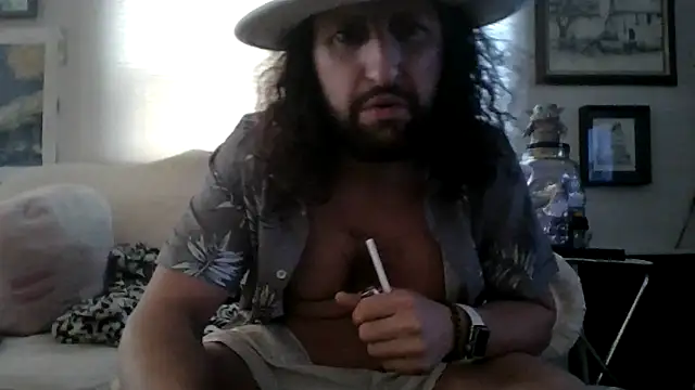 Snapshot of BobbyQ29 chatting on 06-08-26, 03:34 BobbyQ29 online show from 06-08-26, 03:34