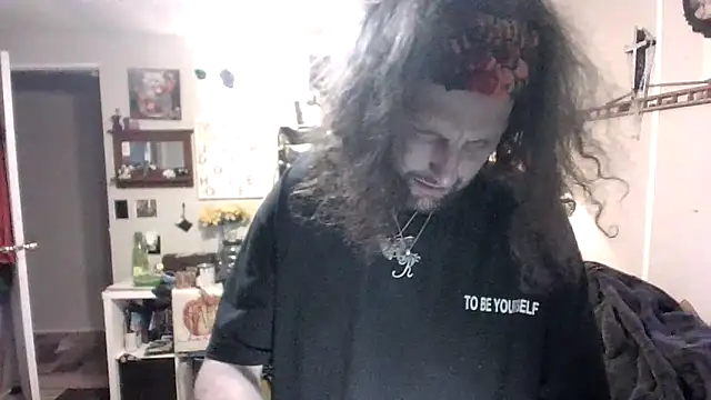 BobbyQ29 online show from 12-18-25, 09:58