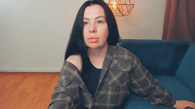 LayaFlow online show from 04-23-26, 03:13