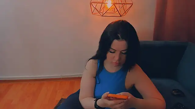 LayaFlow online show from 03-26-26, 07:39