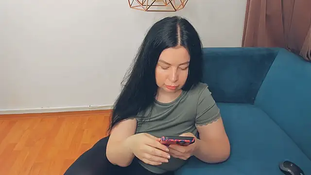 LayaFlow online show from 07-10-26, 07:30