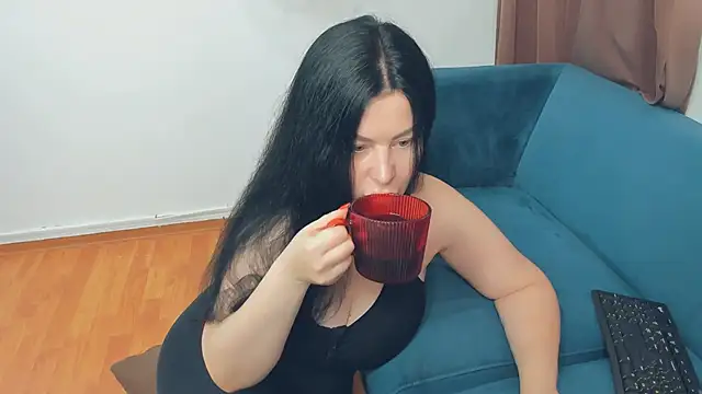 LayaFlow online show from 07-02-26, 06:30
