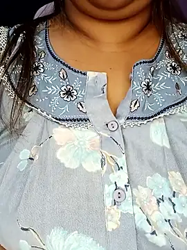 Snapshot of Ravina_patil1 chatting on 11-03-25, 07:28 Ravina patil1 online show from 11-03-25, 07:28