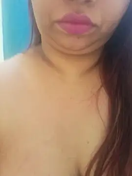 Snapshot of Ravina_patil1 chatting on 01-07-26, 05:45 Ravina patil1 online show from 01-07-26, 05:45