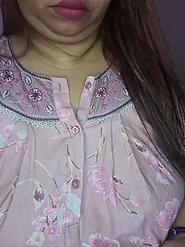 Snapshot of Ravina_patil1 chatting on 04-02-26, 06:42 Ravina patil1 online show from 04-02-26, 06:42