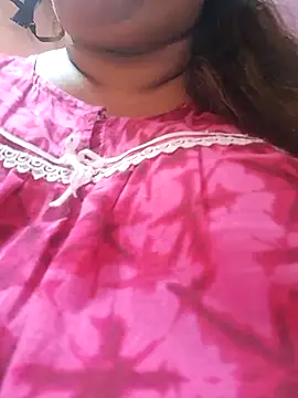 Snapshot of Ravina_patil1 chatting on 10-05-25, 07:48 Ravina patil1 online show from 10-05-25, 07:48