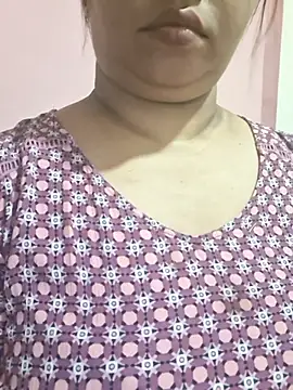 Snapshot of Ravina_patil1 chatting on 03-24-26, 07:03 Ravina patil1 online show from 03-24-26, 07:03