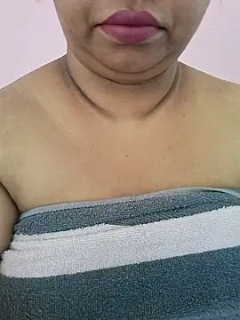 Ravina patil1 online show from 05-13-26, 04:19