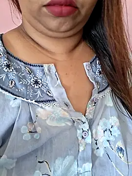 Ravina patil1 online show from 04-22-26, 05:36