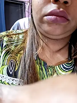 Snapshot of Ravina_patil1 chatting on 11-02-25, 10:15 Ravina patil1 online show from 11-02-25, 10:15