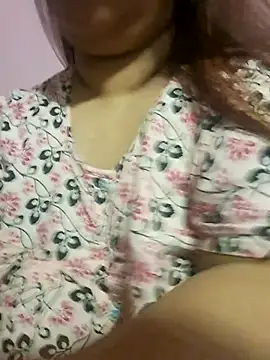 Snapshot of Ravina_patil1 chatting on 04-12-26, 06:44 Ravina patil1 online show from 04-12-26, 06:44