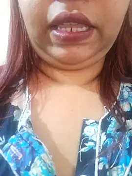 Snapshot of Ravina_patil1 chatting on 02-06-26, 05:47 Ravina patil1 online show from 02-06-26, 05:47