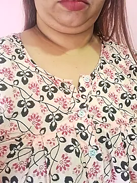 Snapshot of Ravina_patil1 chatting on 04-06-26, 10:05 Ravina patil1 online show from 04-06-26, 10:05