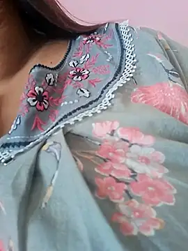 Ravina patil1 online show from 05-16-26, 05:17