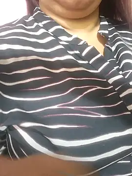 Ravina patil1 online show from 07-15-26, 12:56