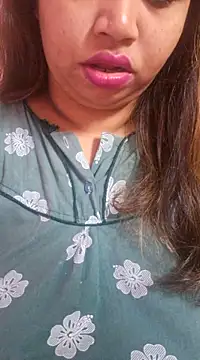 Snapshot of Ravina_patil1 chatting on 03-15-25, 03:37 Ravina patil1 online show from 03-15-25, 03:37