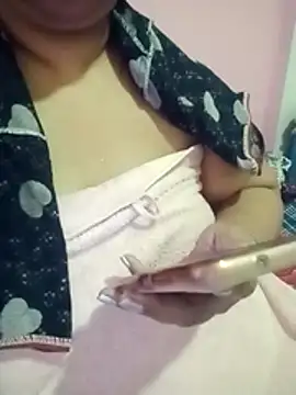 Snapshot of Ravina_patil1 chatting on 03-24-26, 06:24 Ravina patil1 online show from 03-24-26, 06:24