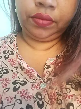 Snapshot of Ravina_patil1 chatting on 03-16-26, 09:46 Ravina patil1 online show from 03-16-26, 09:46