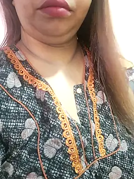 Snapshot of Ravina_patil1 chatting on 03-30-26, 07:21 Ravina patil1 online show from 03-30-26, 07:21