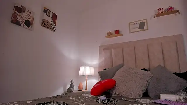 Snapshot of Avaline_Blancx chatting on 02-27-25, 04:24 Avaline Blancx online show from 02-27-25, 04:24